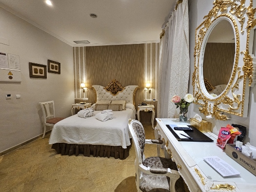 Hotel Adriano