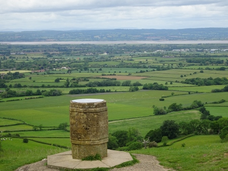Cotswold Way - von Kings Stanley nach Wotton-under-Edge - Coaley Peak