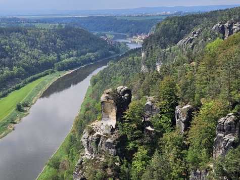 Von ganz oben kann man ganz weit runter gucken