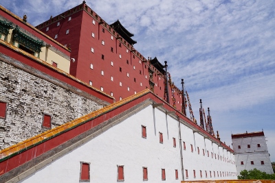 Pùtuò Zòngshèng Zhi Miào / Tempel der Putuo Lehre