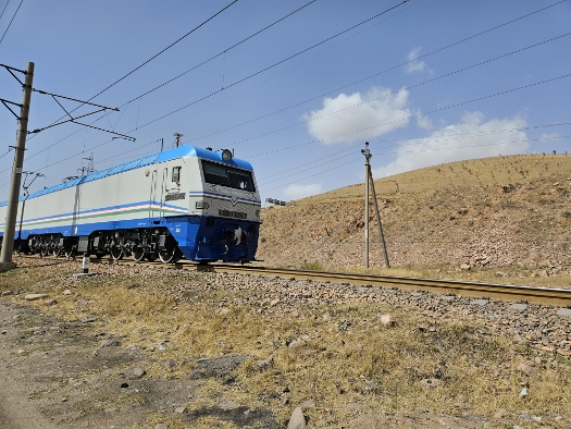 Nahe dem Ahangaran-Stausee