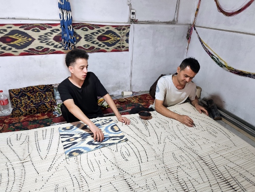 Wie die edlen Seidenstoffe entstehen