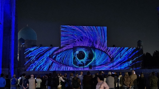 Lightshow am Registan Platz