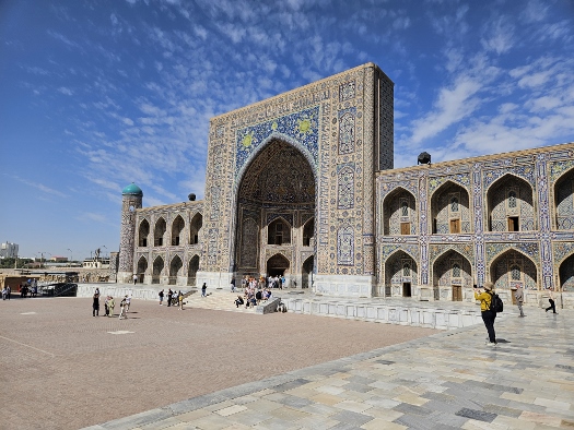 Registan Platz - Goldene Medrese