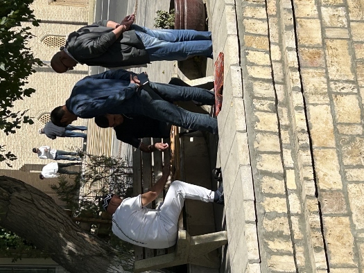 Grüppchenbildung in der Altstadt