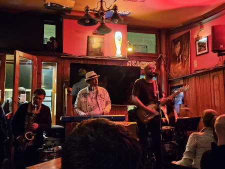 Modern Music im Largo do Chiado